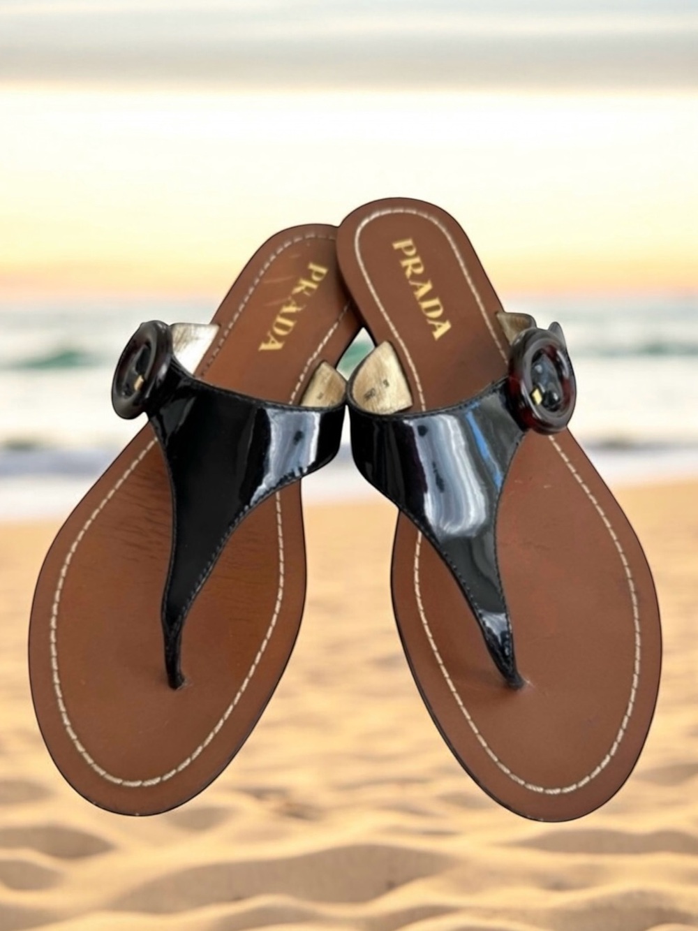 PRADA Black Patent Flat Sandals Leather Thong Slides Womenโs 38
